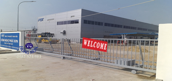 Mẫu cổng lùa đơn giản lắp đặt cho công ty Phúc Sơn