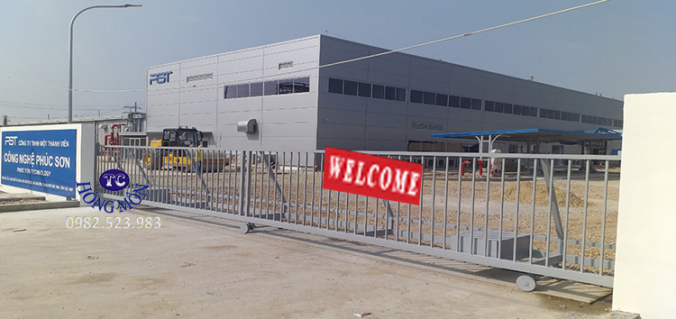 Mẫu cổng lùa đơn giản lắp đặt cho công ty Phúc Sơn