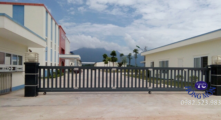 Cổng lùa công ty ALM - KCN Quang Minh Hà Nội