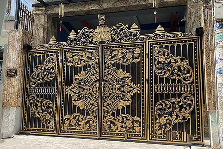 Cổng nhà đẹp 4 cánh