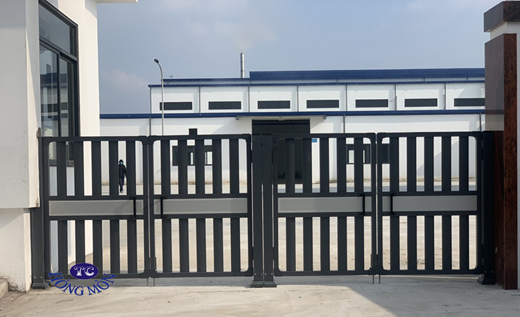 Cửa 4 cánh tự động