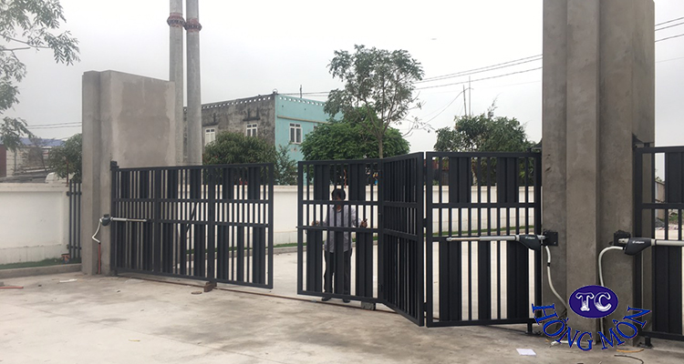 Thiết bị đóng mở cửa